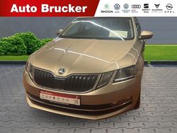 Beige Gebraucht 2018 Skoda Octavia Style Kombi | 14.870 € (Fairer Preis)