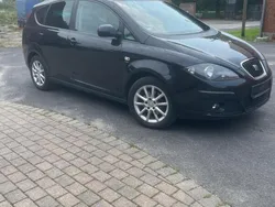 Schwarz Gebraucht 2010 Seat Altea XL Van / Kleinbus | 3.850 € (Teuer)