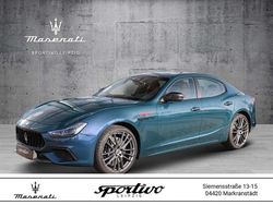 Blu di persia Gebraucht 2024 Maserati Ghibli Coupé | 164.111 €