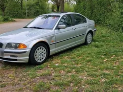 Silber Gebraucht 2000 BMW 323 Limousine | 3.000 € (Superpreis)