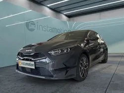 Grau Gebraucht 2024 Kia Ceed Spirit Limousine | 26.039 € (Guter Preis)