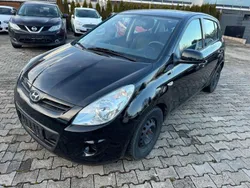 Schwarz Gebraucht 2010 Hyundai i20 Edition Kleinwagen | 2.999 € (Fairer Preis)