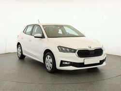 Candyweiss Gebraucht 2023 Skoda Fabia Selection Limousine | 14.990 € (Fairer Preis)