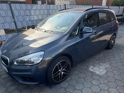 Grau Gebraucht 2015 BMW 218 Gran Tourer Advantage Van / Kleinbus | 12.500 € (Guter Preis)