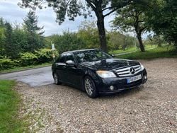 Schwarz Gebraucht 2007 Mercedes C200 Classic Limousine | 5.850 €