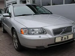 Silber Gebraucht 2005 Volvo V70 Kinetic Kombi | 3.498 € (Etwas zu teuer)