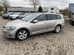Tungsten silver metallic Gebraucht 2020 VW Golf VIII Highline Kombi | 10.400 €