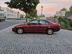 Rot Gebraucht 1995 Opel Omega Limousine | 2.900 €