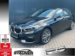 Black sapphiremetallic Gebraucht 2024 BMW 120 Advantage Kleinwagen | 27.300 € (Superpreis)