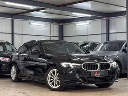 Black sapphire metallic Gebraucht 2022 BMW 320 Limousine | 35.890 € (Fairer Preis)
