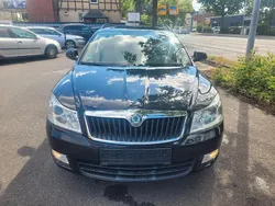 Schwarz Gebraucht 2009 Skoda Octavia Ambiente Kombi | 3.680 € (Fairer Preis)