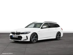 Gebraucht 2024 BMW 330e Shadowline Kombi | 47.465 € (Fairer Preis)