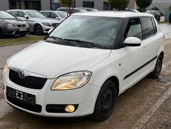 Weiß Gebraucht 2009 Skoda Fabia Ambiente Kleinwagen | 1.250 € (Superpreis)