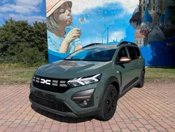 Grün Gebraucht 2024 Dacia Jogger Extreme Kombi | 20.990 € (Etwas zu teuer)