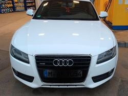 Weiß Gebraucht 2009 Audi A5 Design Coupé | 5.000 € (Guter Preis)