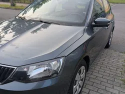 Grau Gebraucht 2015 Skoda Fabia Kleinwagen | 6.499 € (Guter Preis)