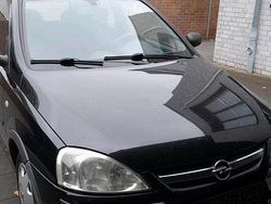 Schwarz Gebraucht 2004 Opel Corsa Kleinwagen | 1.750 €