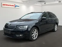 Schwarz Gebraucht 2013 Skoda Octavia Kombi | 8.599 € (Superpreis)
