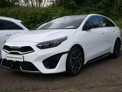 Carraraweiß Neu 2024 Kia ProCeed GT-Line Kleinwagen | 32.990 €