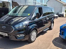 Schwarz Gebraucht 2023 Ford Tourneo Custom Van / Kleinbus | 42.900 € (Etwas zu teuer)