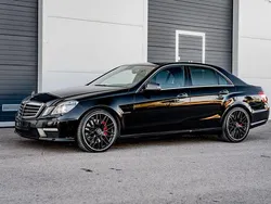 Schwarz Gebraucht 2013 Mercedes E63 AMG AMG Limousine | 32.499 € (Fairer Preis)