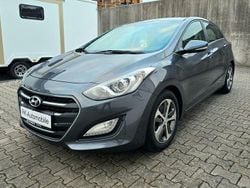 Micron/pepper grey Gebraucht 2015 Hyundai i30 Trend Limousine | 9.790 € (Fairer Preis)