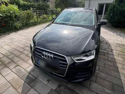 Schwarz Gebraucht 2015 Audi Q3 Sport SUV | 21.400 € (Etwas zu teuer)