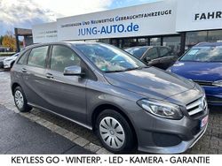 Grau Gebraucht 2016 Mercedes B160 Van / Kleinbus | 11.690 €