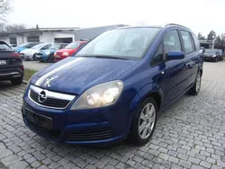 Ultrablau mi2 Gebraucht 2006 Opel Zafira Basis Van / Kleinbus | 700 € (Guter Preis)