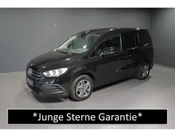 Loparitschwarz metallic Gebraucht 2024 Mercedes T180 Style Van / Kleinbus | 25.780 € (Fairer Preis)