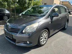 Grau Gebraucht 2009 Toyota Verso Executive Van / Kleinbus | 3.999 € (Superpreis)