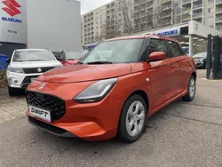 Flame orange pearl metallic Gebraucht 2024 Suzuki Swift Comfort Limousine | 17.888 € (Fairer Preis)