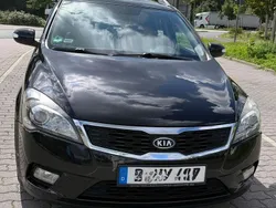 Schwarz Gebraucht 2009 Kia Ceed Sportswagon Kombi | 3.600 € (Teuer)