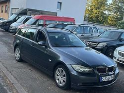 Grau Gebraucht 2006 BMW 318 Limousine | 1.800 € (Teuer)
