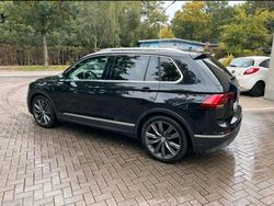 Schwarz Gebraucht 2016 VW Tiguan SUV | 18.700 € (Etwas zu teuer)