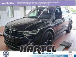 Deep black perleffekt, pearl effect Gebraucht 2022 VW Tiguan Style SUV | 37.700 € (Fairer Preis)