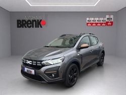 Grün Neu 2025 Dacia Sandero Extreme Limousine | 20.490 €