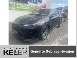 Graphitschwarz metallic Gebraucht 2024 Lexus NX350h E-FOUR Executive Line SUV | 54.940 € (Guter Preis)