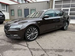 Braun Gebraucht 2017 Skoda Superb LAURIN & KLEMENT Kombi | 17.999 € (Guter Preis)