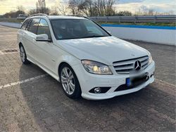 Weiß Gebraucht 2010 Mercedes C350 AMG line Limousine | 9.000 € (Guter Preis)