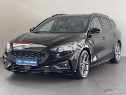 Schwarz Gebraucht 2020 Ford Focus ST-Line Limousine | 20.300 € (Fairer Preis)