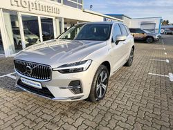 Silver dawn / metallic Gebraucht 2025 Volvo XC60 Plus SUV | 52.990 € (Fairer Preis)