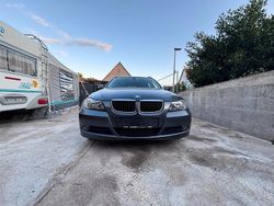 Grau Gebraucht 2006 BMW 318 Kombi | 5.990 €