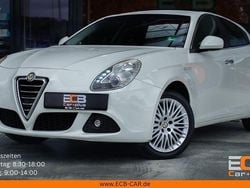 Weiß Gebraucht 2011 Alfa Romeo Giulietta Turismo Kleinwagen | 6.890 € (Fairer Preis)