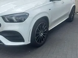 Weiß Gebraucht 2021 Mercedes GLE350e SUV | 54.150 € (Teuer)