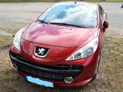 Rot Gebraucht 2008 Peugeot 207 CC Platinum Cabrio | 2.600 € (Superpreis)