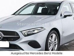 High tech silber Gebraucht 2024 Mercedes A200 Progressive Limousine | 30.890 € (Fairer Preis)
