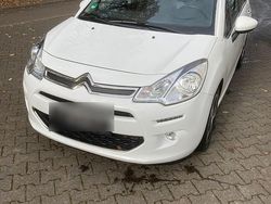 Weiß Gebraucht 2016 Citroën C3 PureTech Kleinwagen | 5.500 € (Fairer Preis)