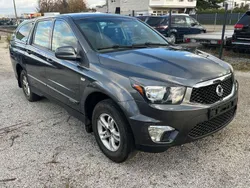 Schwarz Gebraucht 2016 Ssangyong Actyon Sapphire SUV | 8.980 €