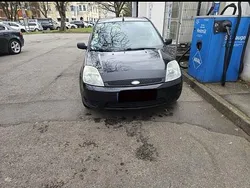 Schwarz Gebraucht 2005 Ford Fiesta Kleinwagen | 780 € (Superpreis)